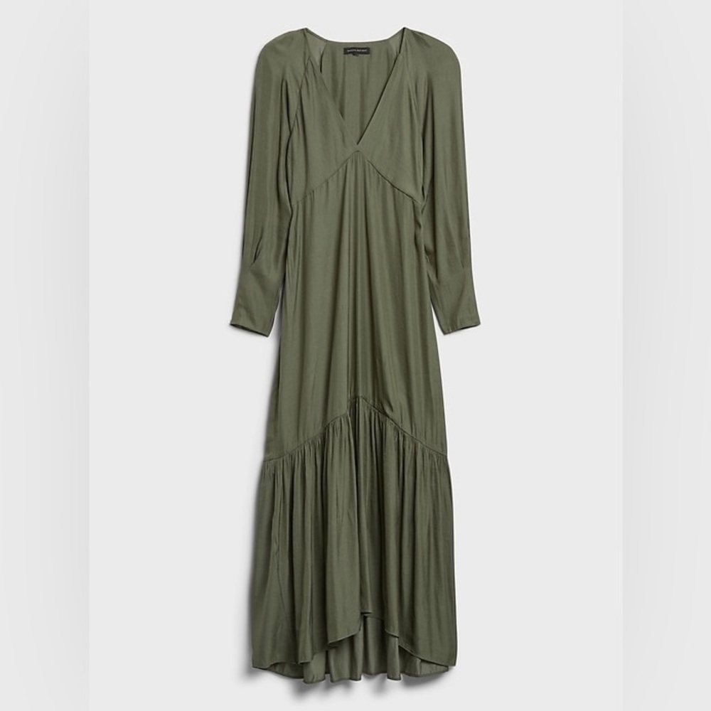 Banana Republic Deep V Neck Flounce Hem Dress Size 8